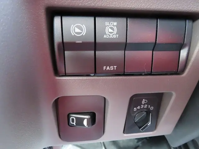 三菱 キャンター 2PG-FEB80(2WD)の写真14