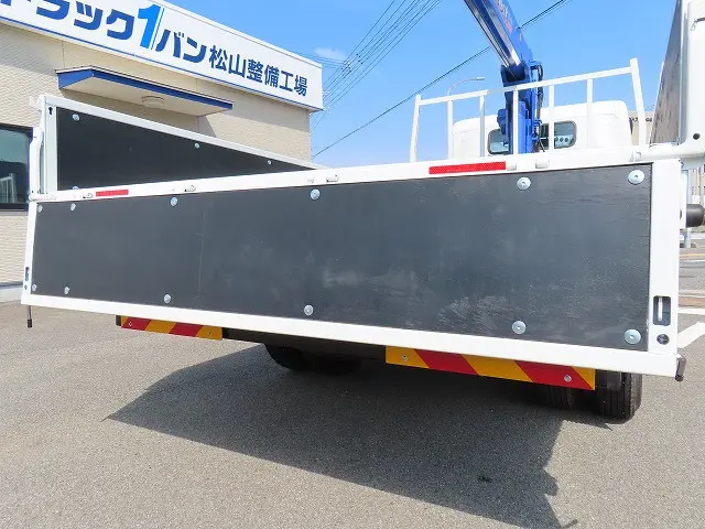 三菱 キャンター 2PG-FEB80(2WD)の写真27