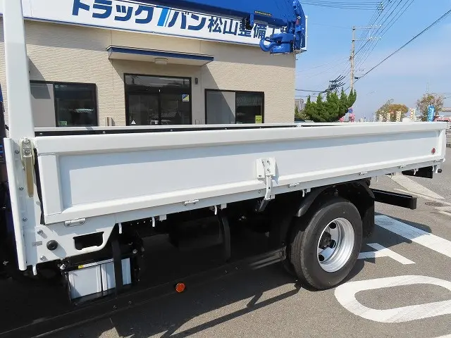 三菱 キャンター 2PG-FEB80(2WD)の写真28