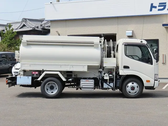 日野 デュトロ 2DG-XZU685M(4WD)の写真5