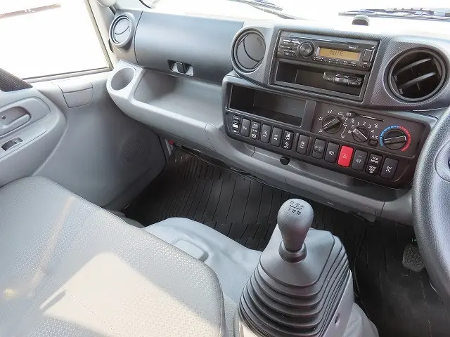 日野 デュトロ 2DG-XZU685M(4WD)の写真13