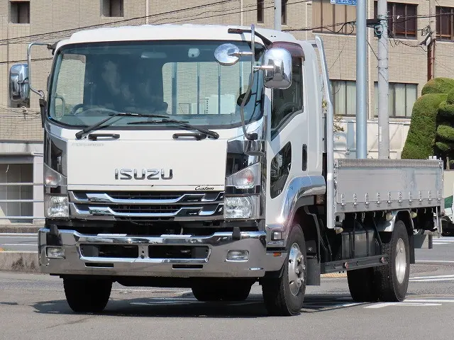 いすゞ フォワード TKG-FRR90S2(2WD)の写真2