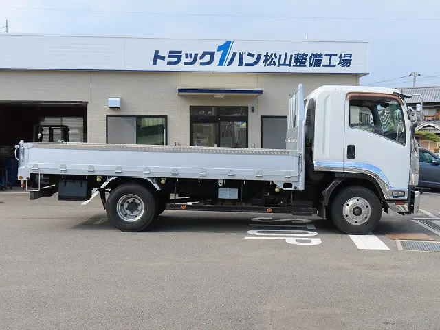 いすゞ フォワード TKG-FRR90S2(2WD)の写真4