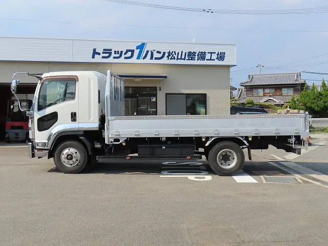いすゞ フォワード TKG-FRR90S2(2WD)の写真4