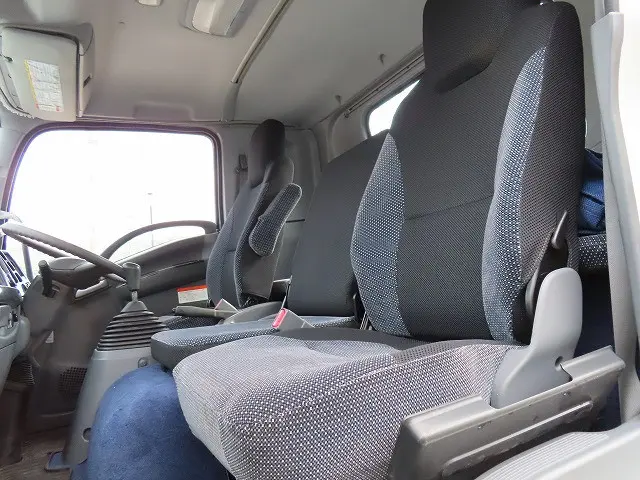 いすゞ フォワード TKG-FRR90S2(2WD)の写真12