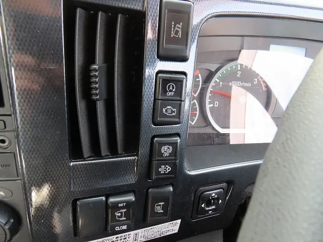 いすゞ フォワード TKG-FRR90S2(2WD)の写真18