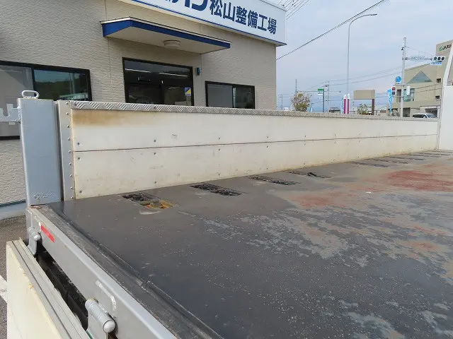 いすゞ フォワード TKG-FRR90S2(2WD)の写真26