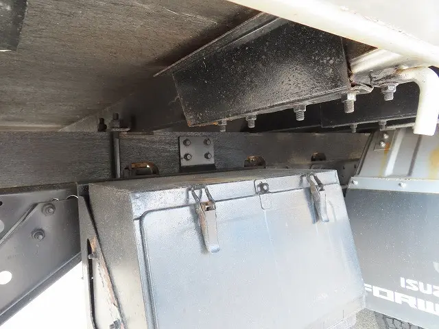 いすゞ フォワード TKG-FRR90S2(2WD)の写真45