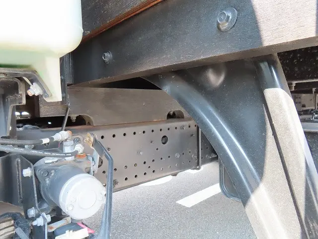 いすゞ フォワード TKG-FRR90S2(2WD)の写真47