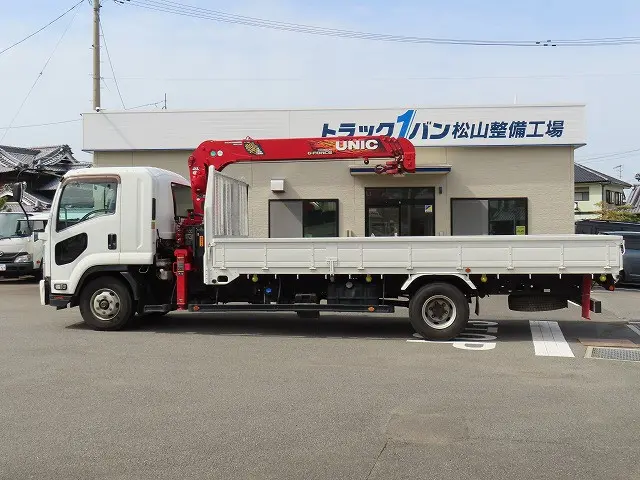 いすゞ フォワード 2RG-FRR90S2(2WD)の写真4