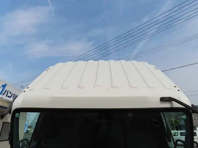 いすゞ フォワード 2RG-FRR90S2(2WD)の写真7