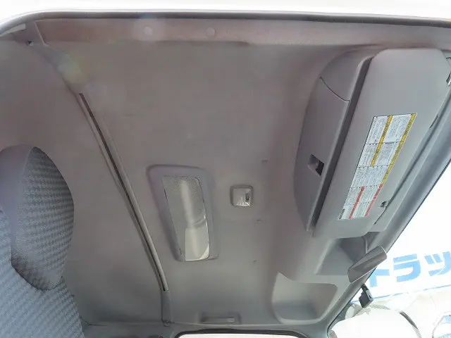 いすゞ フォワード 2RG-FRR90S2(2WD)の写真23