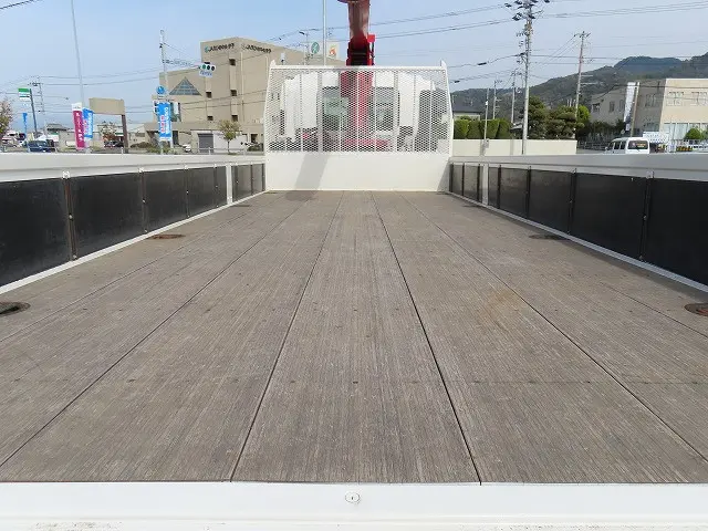 いすゞ フォワード 2RG-FRR90S2(2WD)の写真24