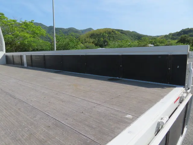 いすゞ フォワード 2RG-FRR90S2(2WD)の写真25