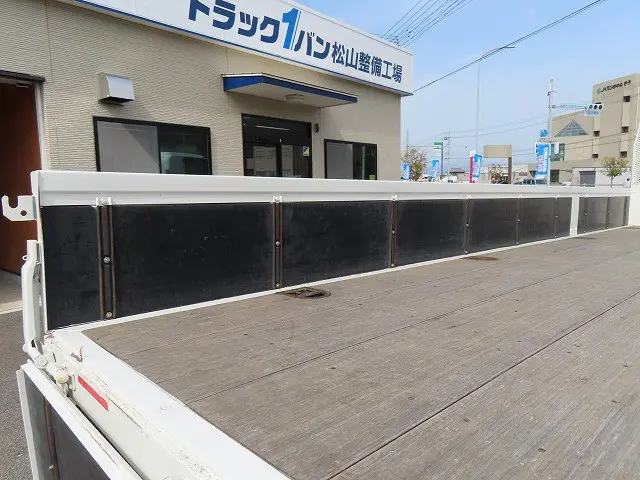 いすゞ フォワード 2RG-FRR90S2(2WD)の写真26