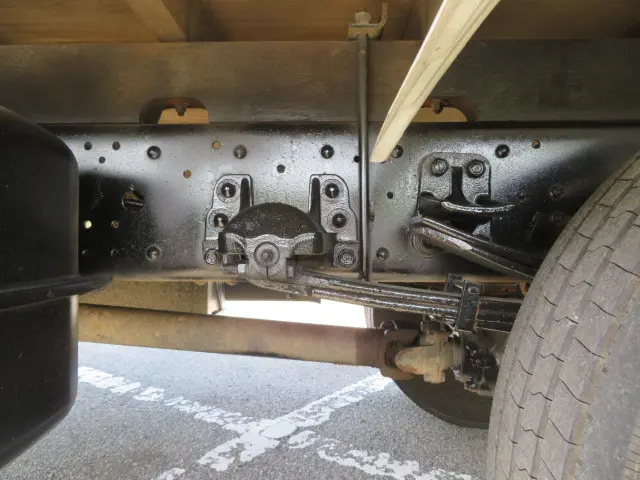 いすゞ フォワード 2RG-FRR90S2(2WD)の写真48