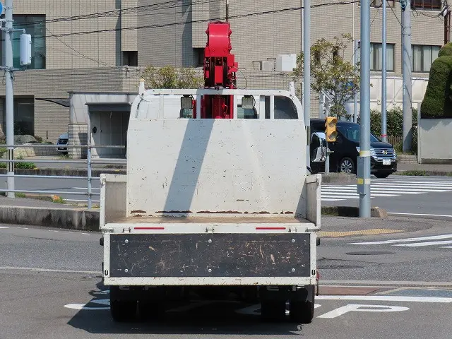 いすゞ エルフ TRG-NKR85A(2WD)の写真9