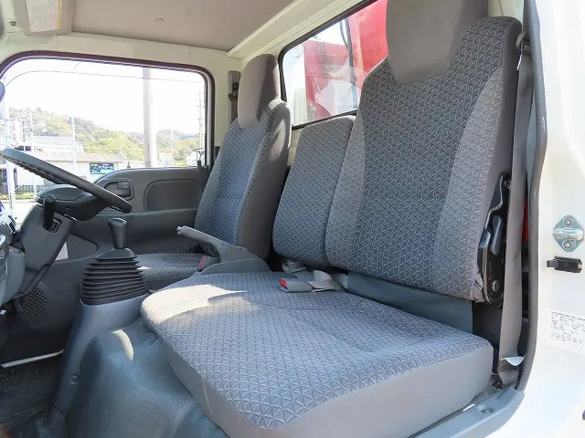 いすゞ エルフ TRG-NKR85A(2WD)の写真12