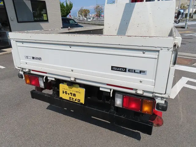 いすゞ エルフ TRG-NKR85A(2WD)の写真30