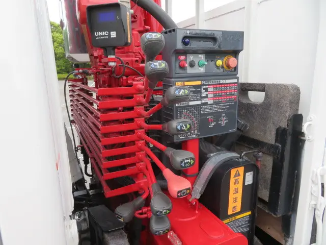 いすゞ エルフ TRG-NKR85A(2WD)の写真33