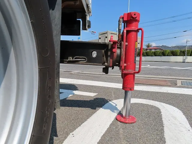 いすゞ エルフ TRG-NKR85A(2WD)の写真35