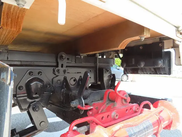 いすゞ エルフ TRG-NKR85A(2WD)の写真47