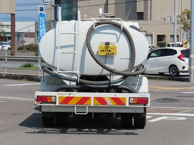 いすゞ エルフ SKG-NPR85YN(2WD)の写真8