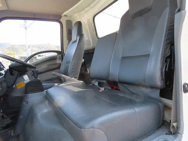 いすゞ エルフ SKG-NPR85YN(2WD)の写真10