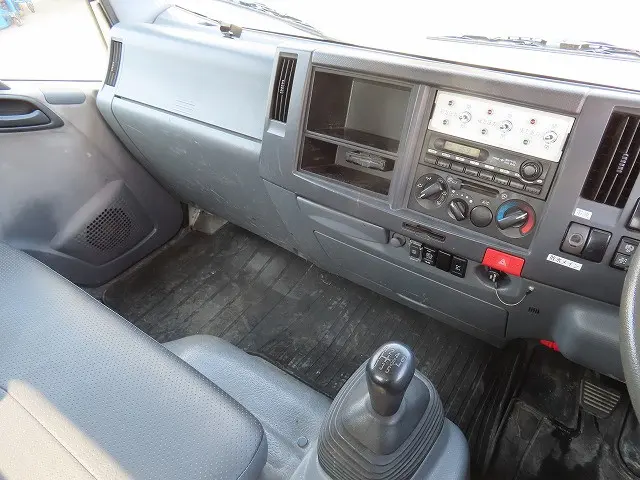 いすゞ エルフ SKG-NPR85YN(2WD)の写真14