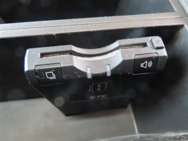 いすゞ エルフ SKG-NPR85YN(2WD)の写真18