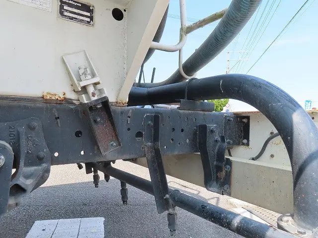 いすゞ エルフ SKG-NPR85YN(2WD)の写真42