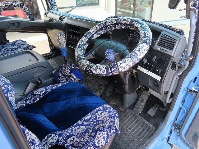 三菱 ファイター QKG-FK62FZ(2WD)の写真10