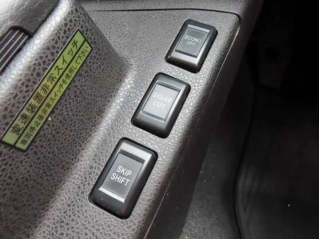 いすゞ ギガ 2PG-CYL77C(6x2)の写真19