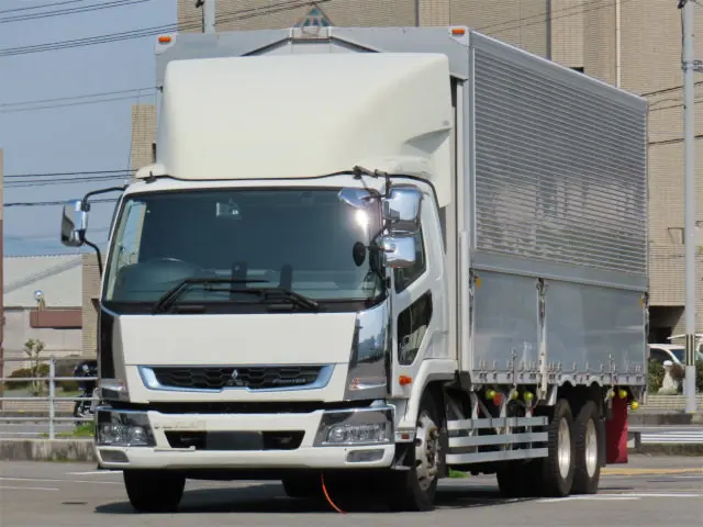 三菱 ファイター 2DG-FQ62F(6x4)の写真2