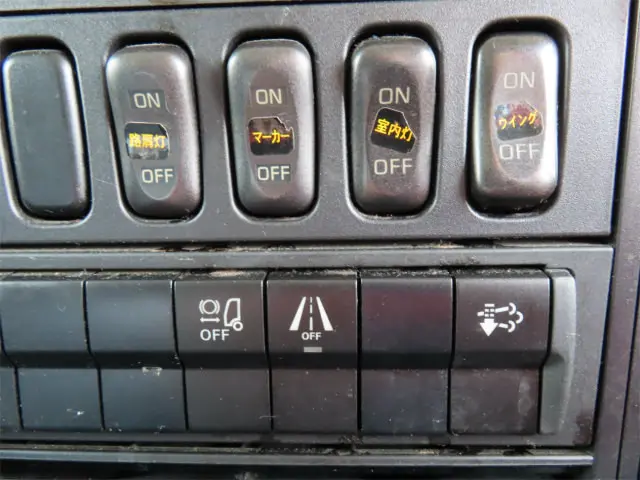 三菱 ファイター 2DG-FQ62F(6x4)の写真16