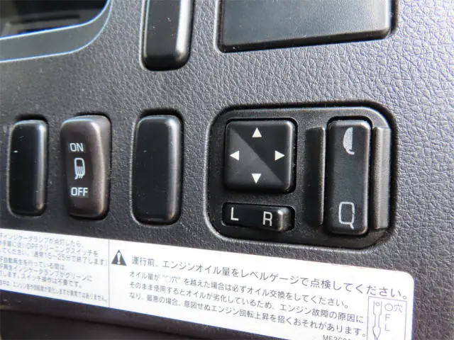 三菱 ファイター 2DG-FQ62F(6x4)の写真19