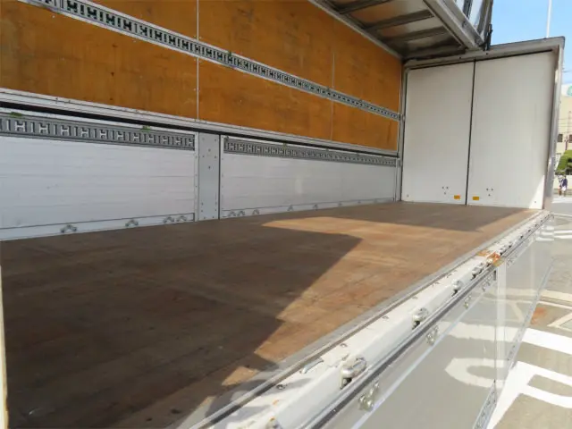 三菱 ファイター 2DG-FQ62F(6x4)の写真28