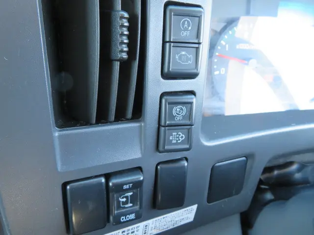 いすゞ フォワード TKG-FRR90S1(2WD)の写真17