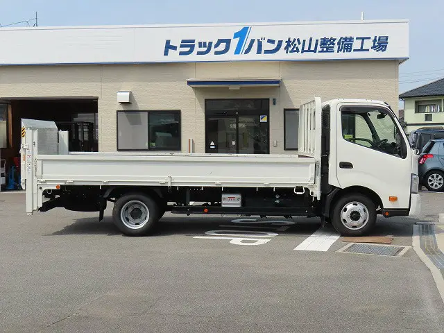 日野 デュトロ 2RG-XZU712M(2WD)の写真4