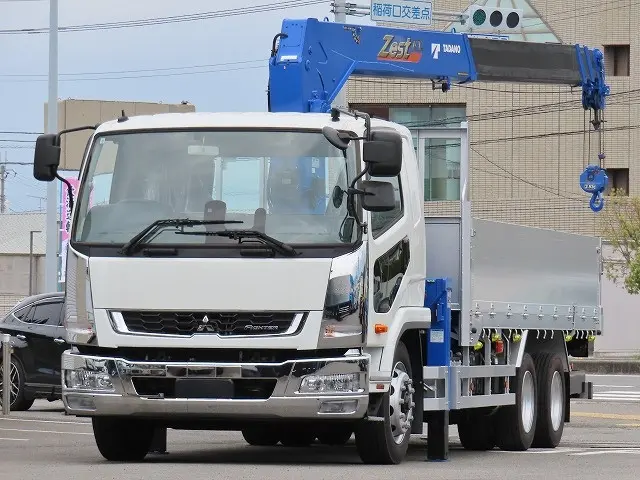 三菱 ファイター 2DG-FQ62F(6x4)の写真1