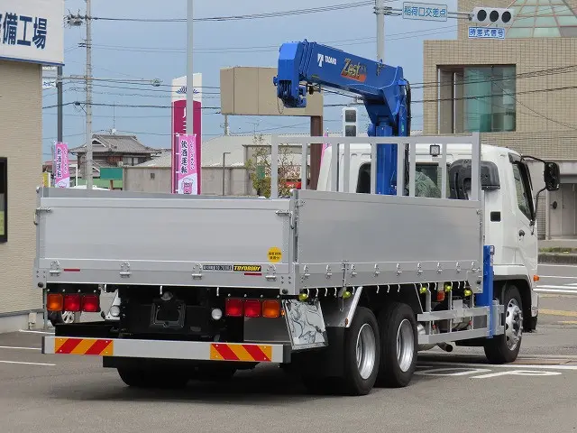 三菱 ファイター 2DG-FQ62F(6x4)の写真2