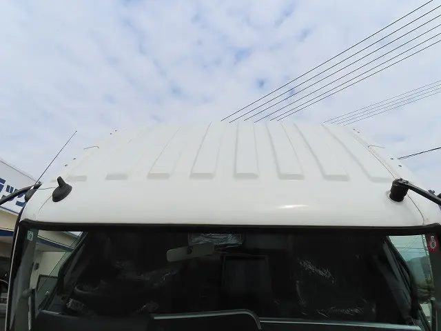 三菱 ファイター 2DG-FQ62F(6x4)の写真6