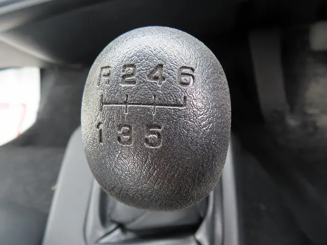 三菱 ファイター 2DG-FQ62F(6x4)の写真20