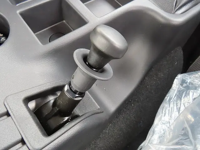 三菱 ファイター 2DG-FQ62F(6x4)の写真21