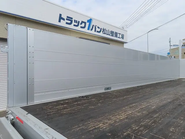 三菱 ファイター 2DG-FQ62F(6x4)の写真27