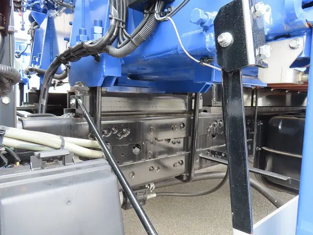 三菱 ファイター 2DG-FQ62F(6x4)の写真43