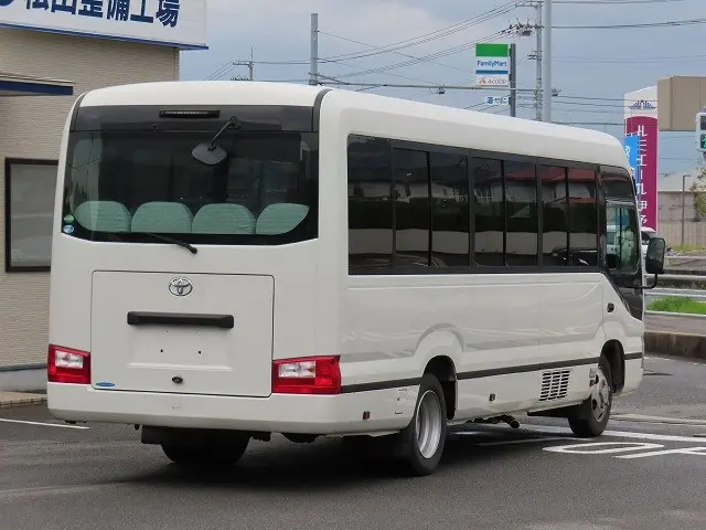 トヨタ コースター 2DG-XZB70(2WD)の写真2