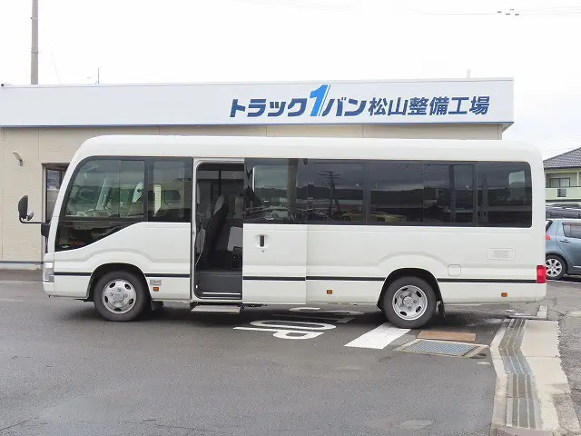 トヨタ コースター 2DG-XZB70(2WD)の写真7