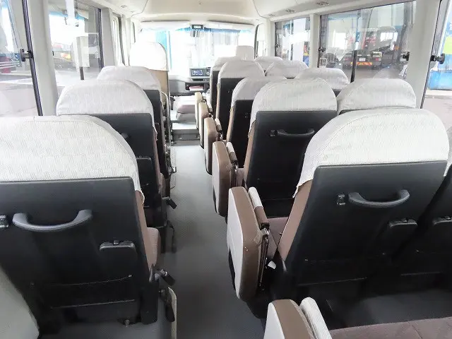 トヨタ コースター 2DG-XZB70(2WD)の写真19