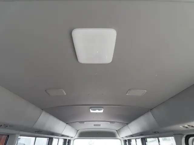 トヨタ コースター 2DG-XZB70(2WD)の写真21